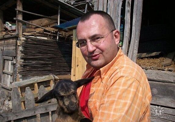  ,   Victor, 52 ,   ,   , c 