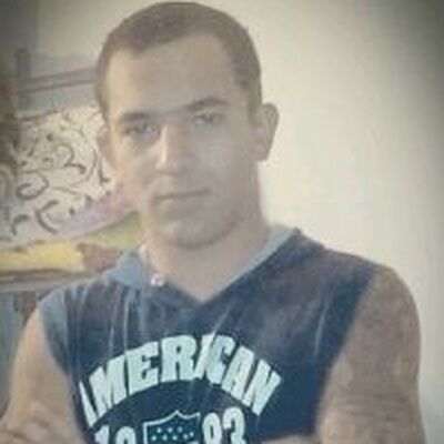  22784186  Alex, 29 ,    