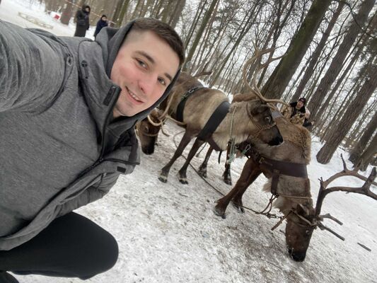  ,   Alex, 28 ,   ,   , c , 