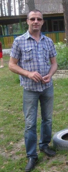  ,   Alex, 74 ,  