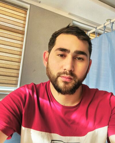  ,   Johnny, 33 ,   ,   