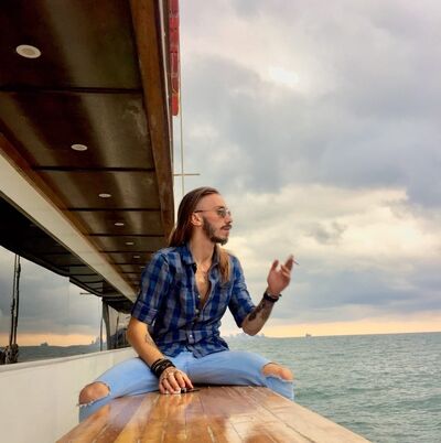  ,   Gio, 37 ,   
