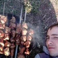  ,   Sergei, 32 ,   