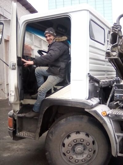  ,   Tolikmuravui, 32 ,   ,   , c 