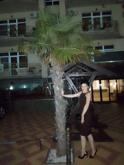  ,   Lilia, 48 ,   ,   