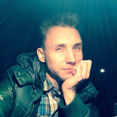  ,   Alex, 37 ,   