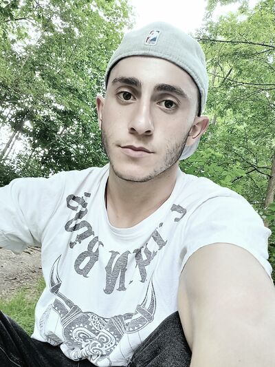  Jasien,   Lado, 25 ,   ,   