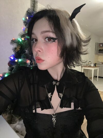  ,   Milly, 20 ,   ,   