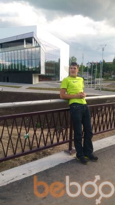  ,   Fjodor, 33 ,   