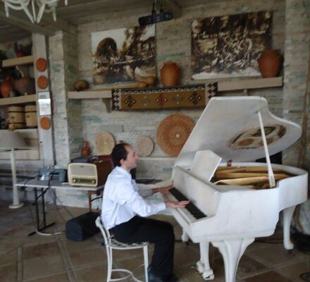  ,   Nika, 35 ,   ,   , c 