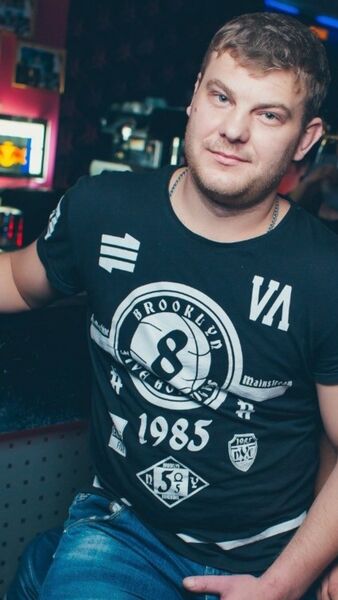  ,   Nicolae, 37 ,   