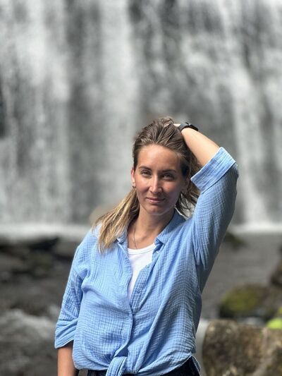  ,   Anastasia, 37 ,   ,   , c 