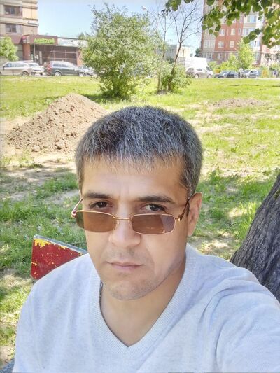  ,   Alik, 39 ,     