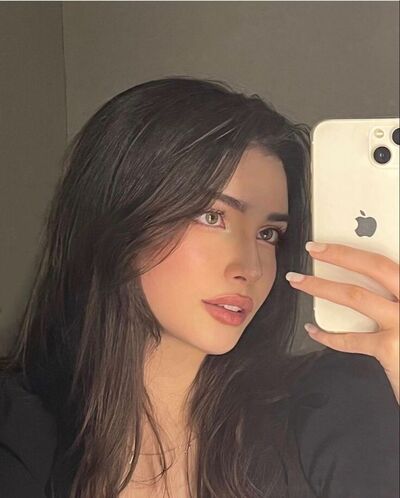  ,   Anna, 22 ,   ,   