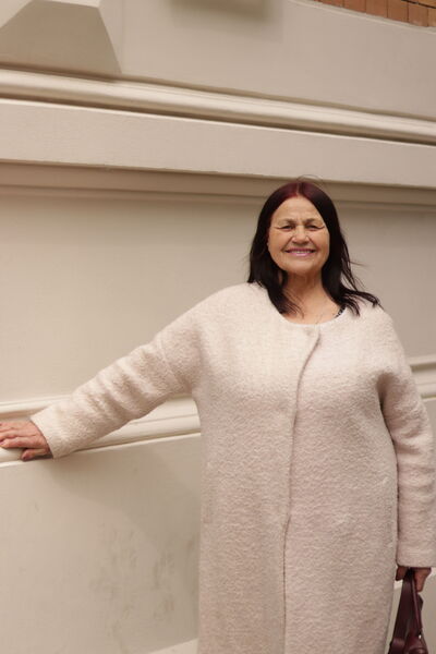  ,   Nina, 74 ,   ,   , c , 