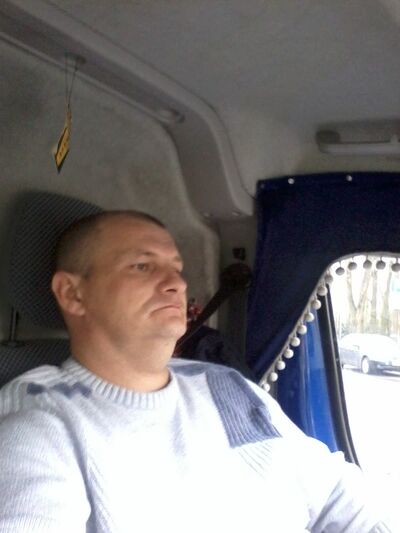  ,   Andrik, 47 ,   