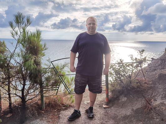  ,   Andrei, 41 ,   ,   , c 