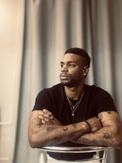  ,   Maikel, 26 ,  