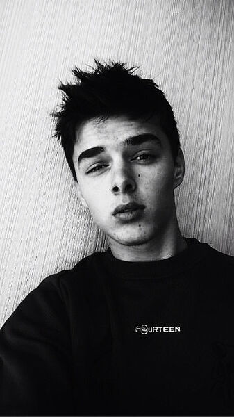  ,   Gio, 28 ,   ,   , c 