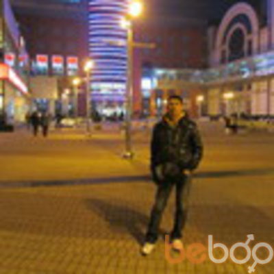  ,   Doni, 32 ,   