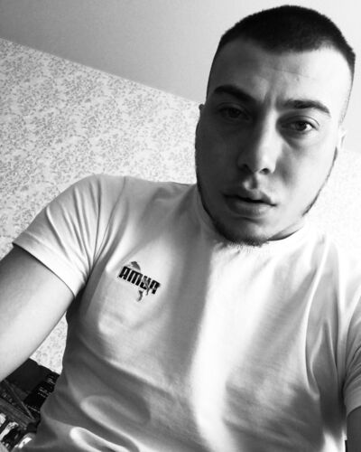  ,   Maxim, 23 ,   ,   