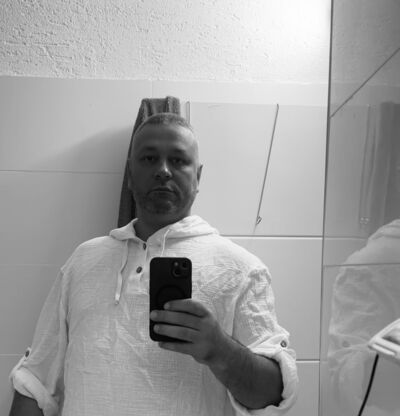  ,   Andrei, 40 ,   ,   , c 