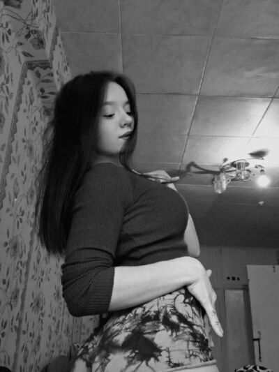  ,   Yana, 20 ,   ,   