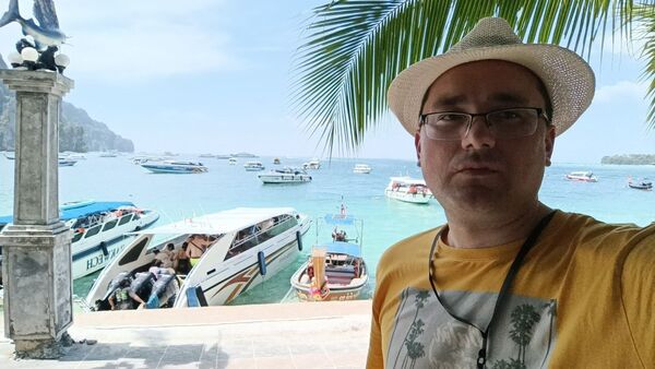  ,   Melkiy, 38 ,   ,   