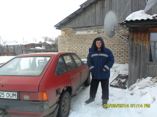  ,   Zhenya, 42 ,   