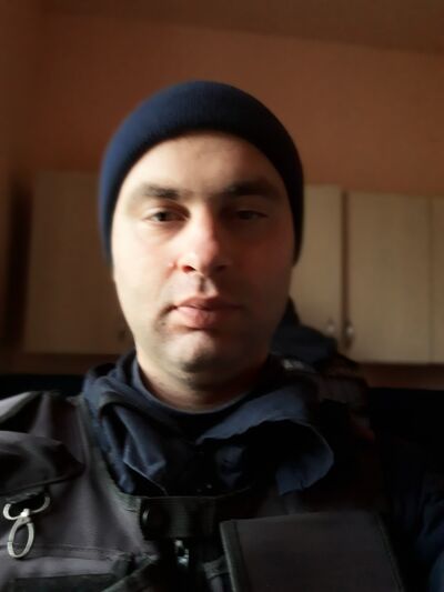  -,   Ion, 33 ,   ,   , c 