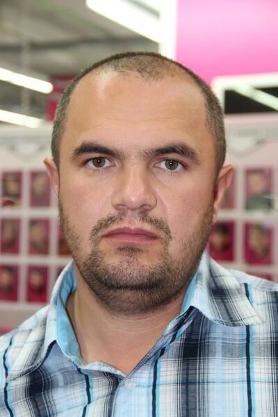  ,   Alex, 20 ,  