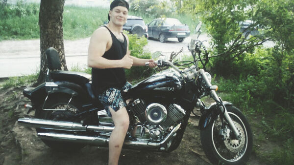  ,   Mark, 27 ,   