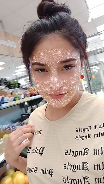  ,   Diana, 24 ,   ,   