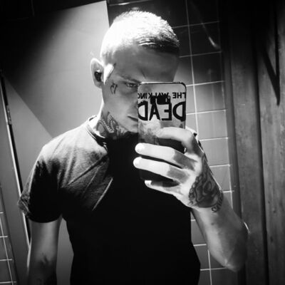  ,   Alex, 32 ,   ,   