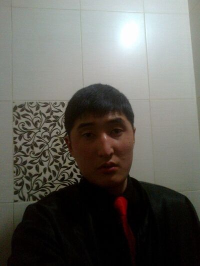  ,   Makky, 28 ,   