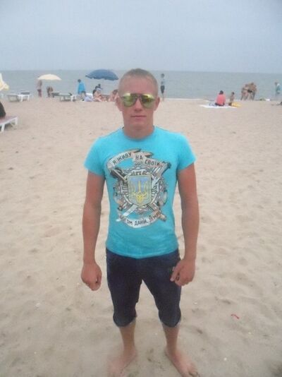  ,   Vadim, 32 ,   