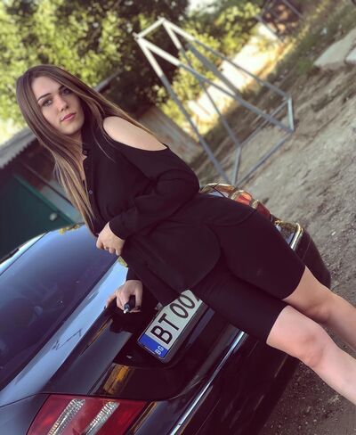  -,   Elena, 27 ,     , c , 