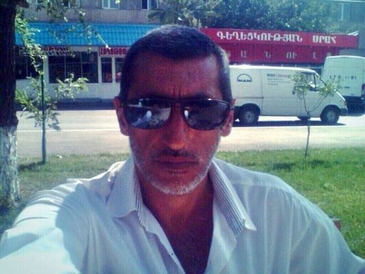  ,   Artur, 54 ,   ,   , c , 