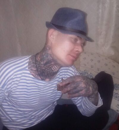  ,   Anton, 36 ,   ,   