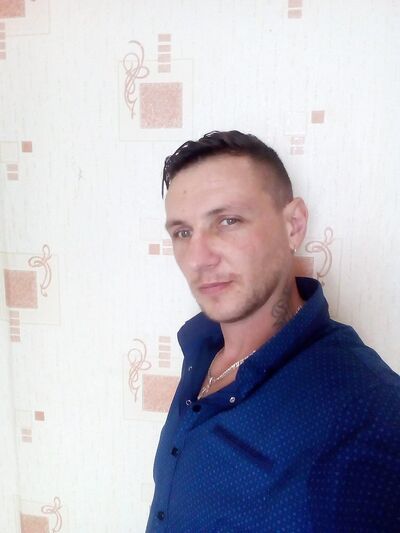  ,   Sergei, 42 ,   ,   