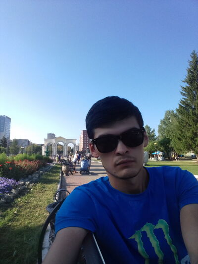  -,   Bek, 32 ,   