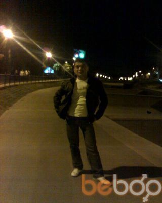  1881296  Artur, 37 ,    