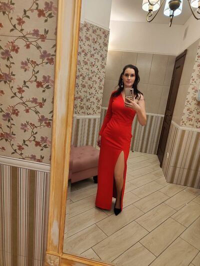  ,   Liana , 26 ,   , 