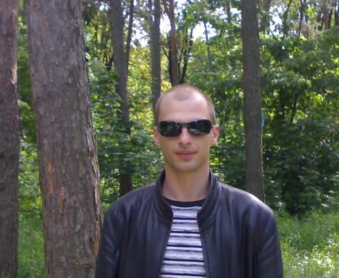  ,   Rusl, 41 ,   