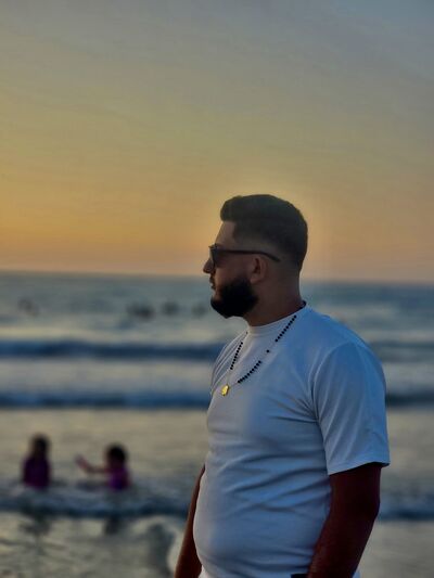  ,   Fadi, 21 ,   ,   