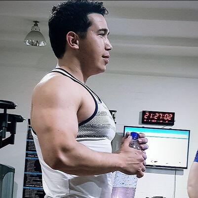  ,   Aziiik, 33 ,   