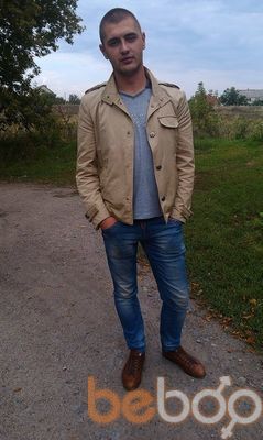  ,   Hugo, 33 ,   