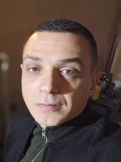  ,   Anar, 42 ,   ,   