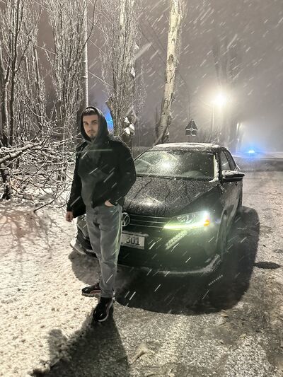  ,   Mihai, 25 ,   ,   