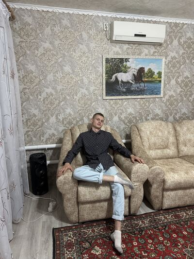  ,   Nikita, 21 ,   ,   , c 